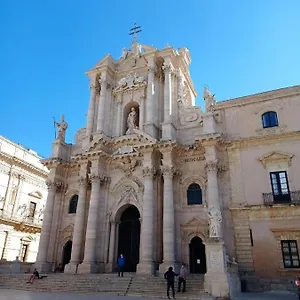 Casa Cristina 3*, Syracuse Italia
